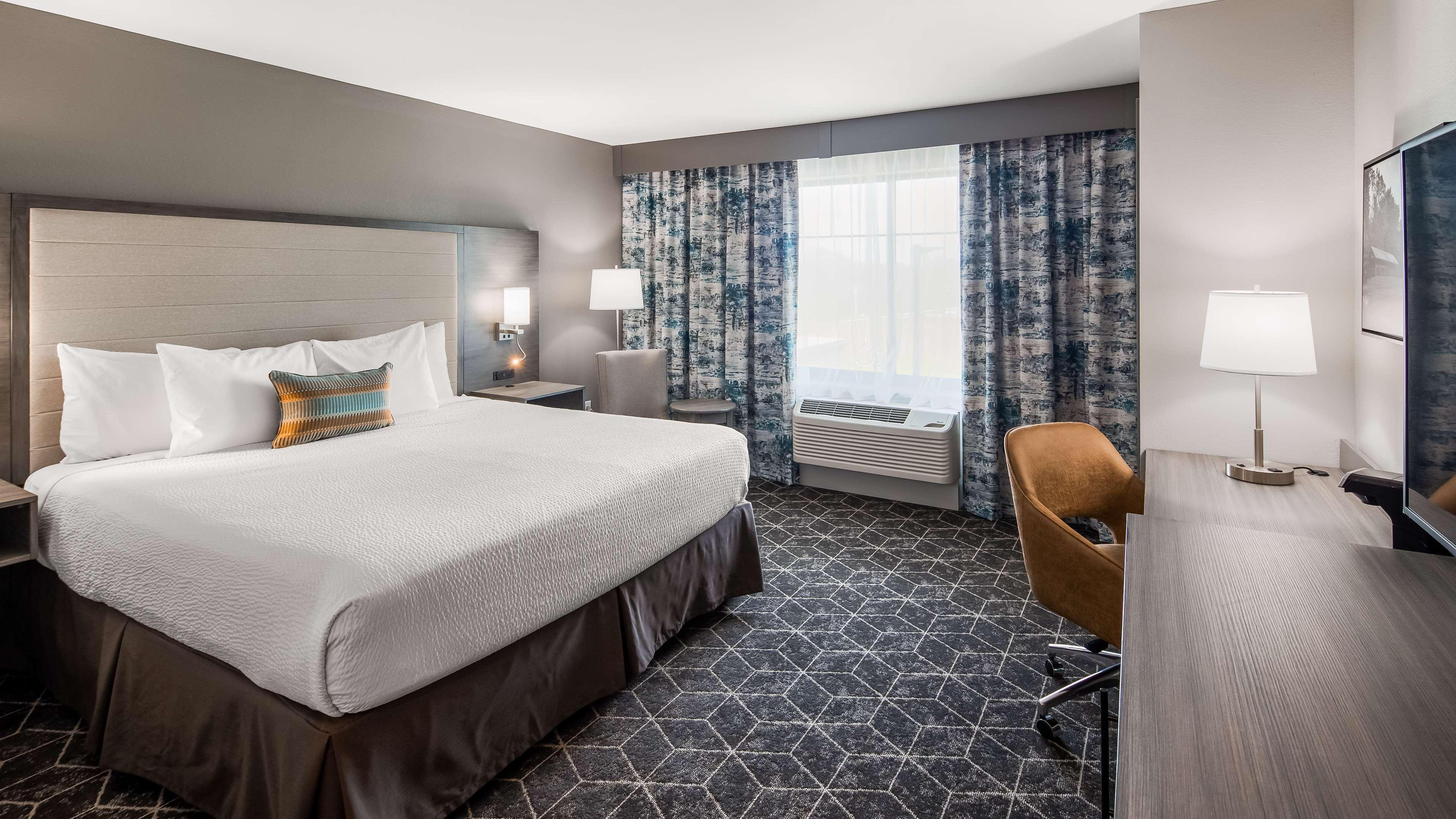 Best Western Plus Lawrenceburg Bagian luar foto