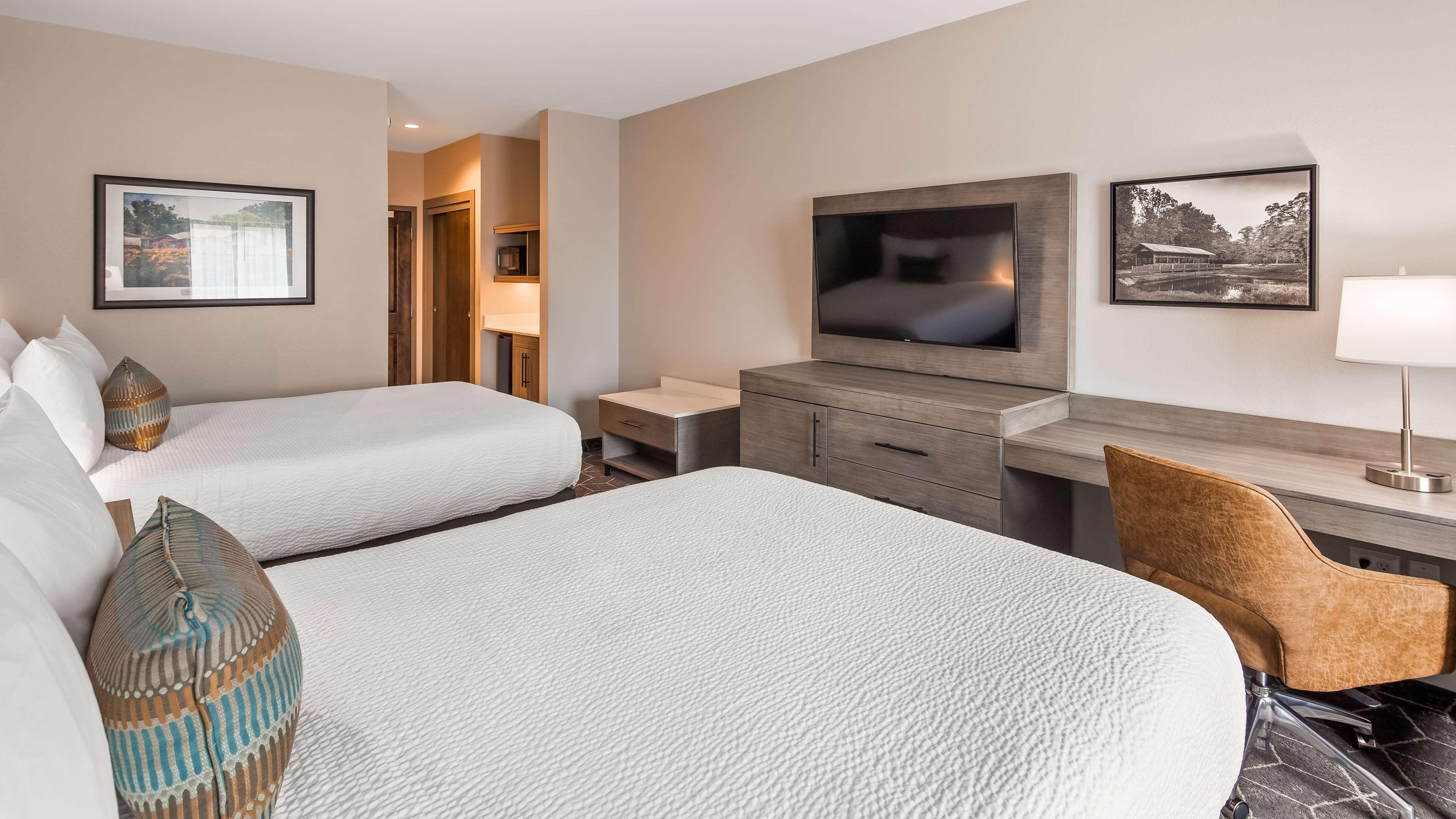 Best Western Plus Lawrenceburg Bagian luar foto