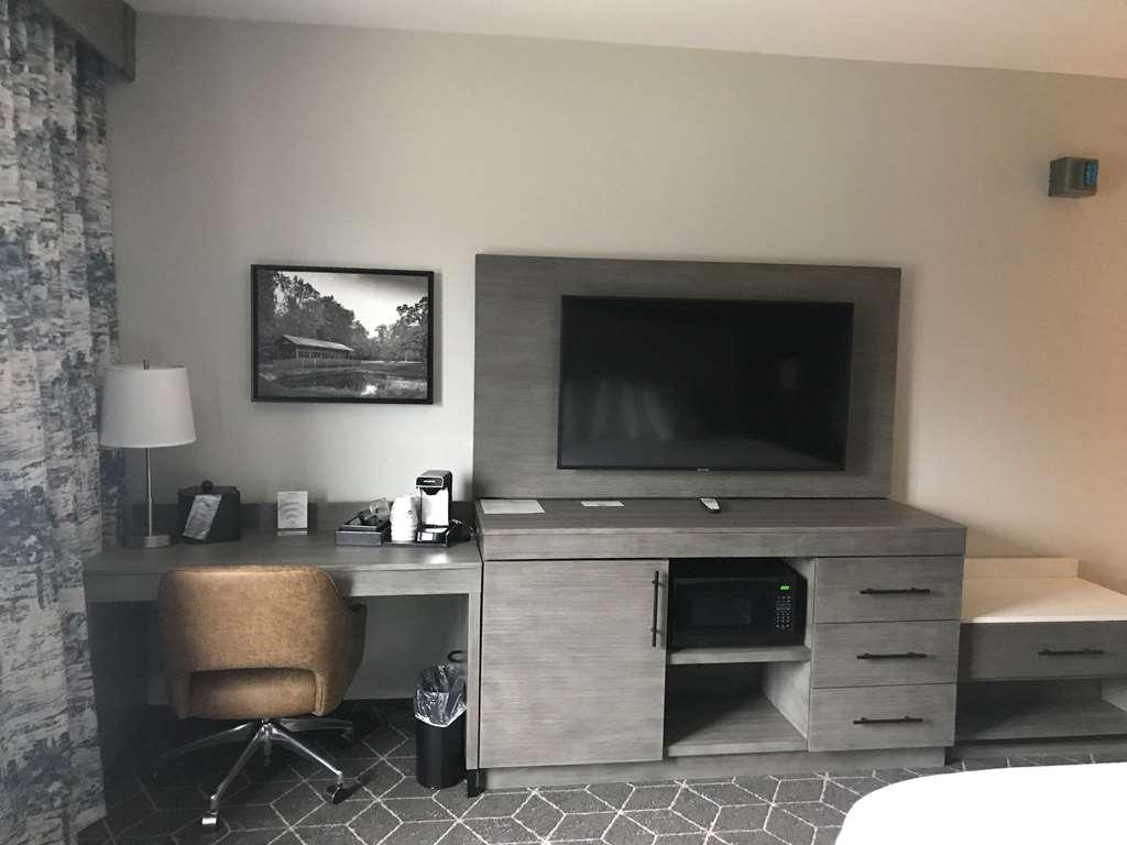 Best Western Plus Lawrenceburg Ruang foto