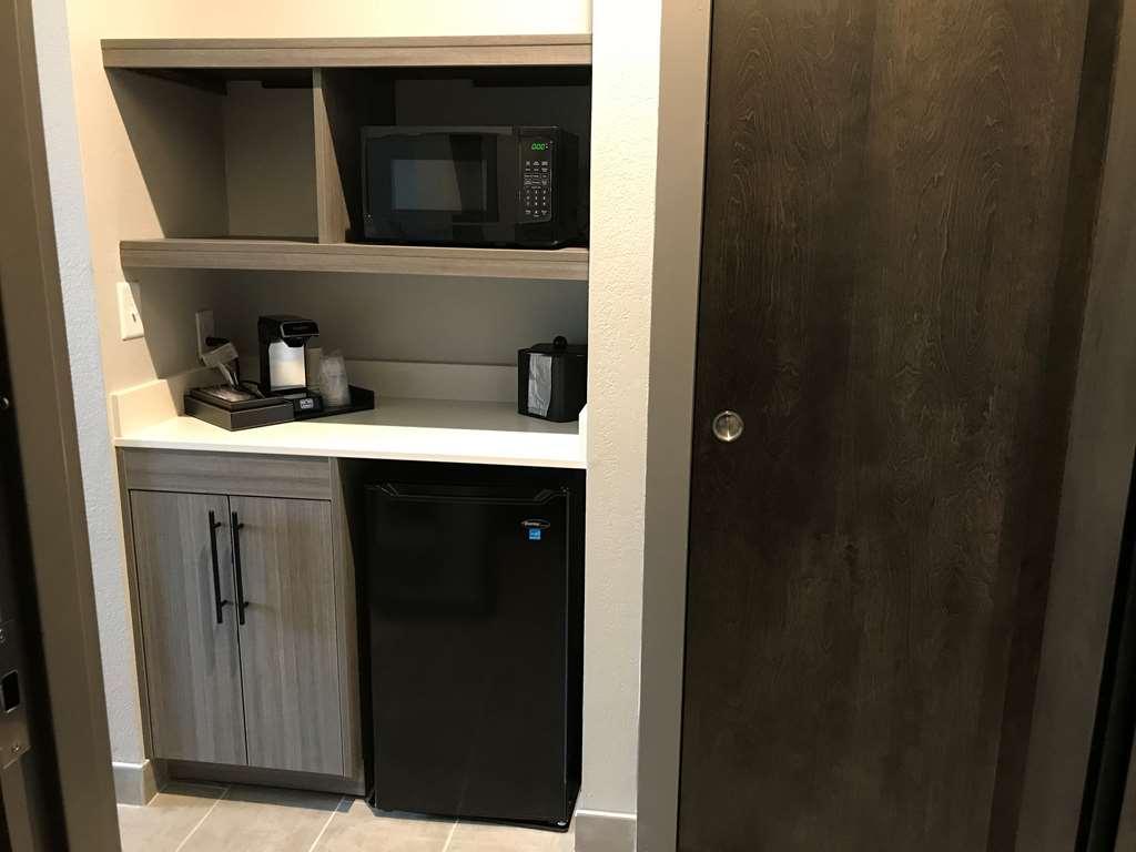 Best Western Plus Lawrenceburg Ruang foto
